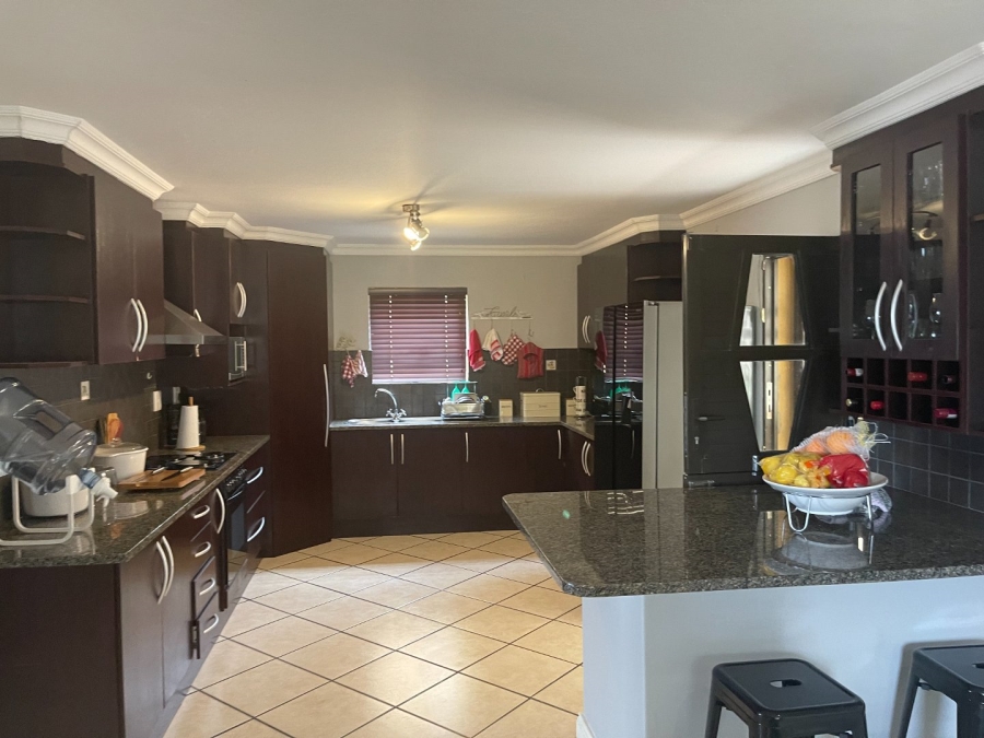 3 Bedroom Property for Sale in Sunnyridge Eastern Cape